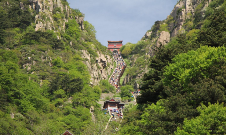 15 of the most fun and famous scenic spots in Shandong, China, with magnificent mountains and beautiful waters and a long history of culture