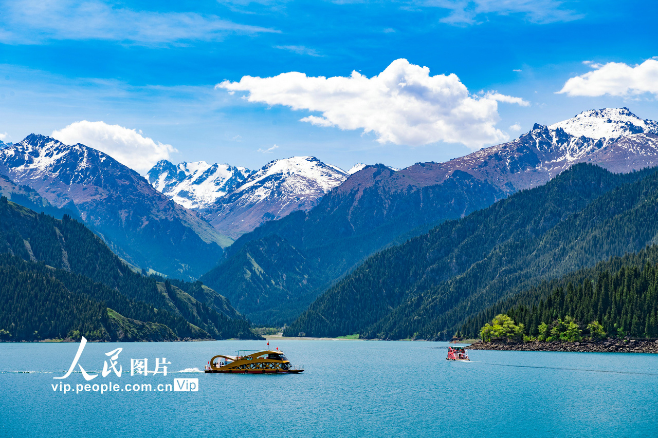 tianchi_lake-1
