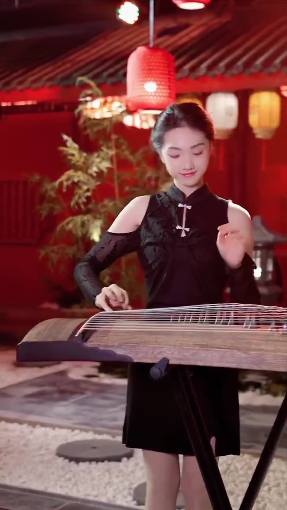 Guzheng (Chinese zither) - musical instrument